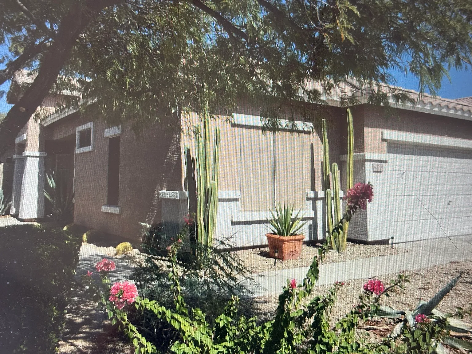 2 bed, 1672 sqft, $2,150 — Photo 1