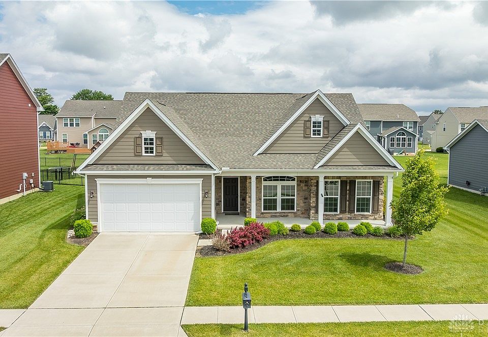 1st image of 2221 Larkspur Dr