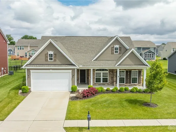 2221 Larkspur Dr, Troy, OH 45373