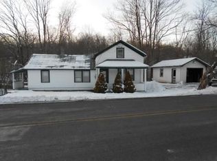 279 Bunnell Pond Rd, Honesdale, PA 18431