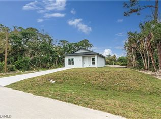 920 Ardmore St, Lehigh Acres, FL 33974