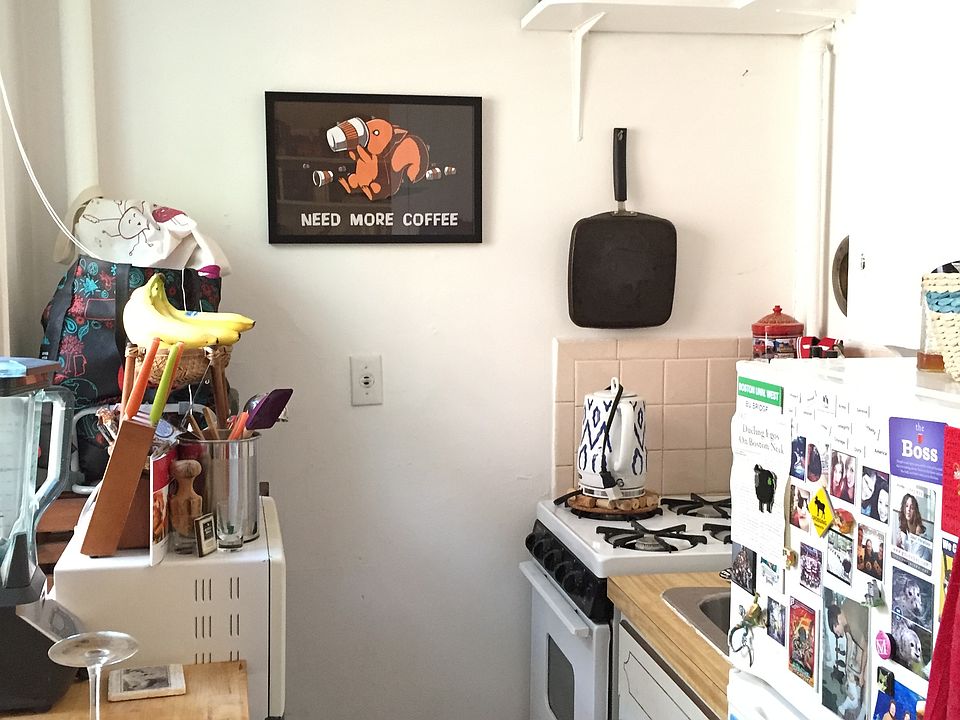 2nd image of 49 Russell St