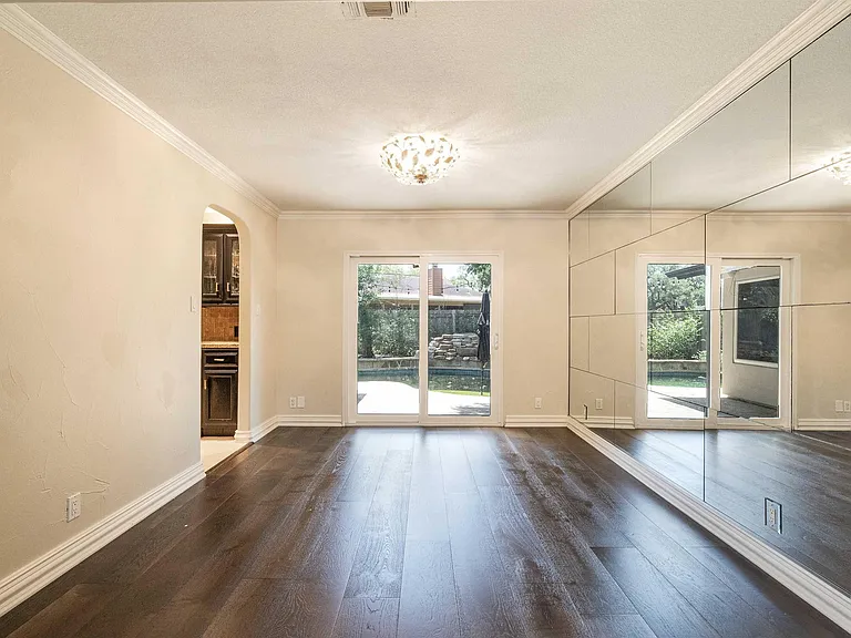 3215 Sesbania Dr — Photo 8