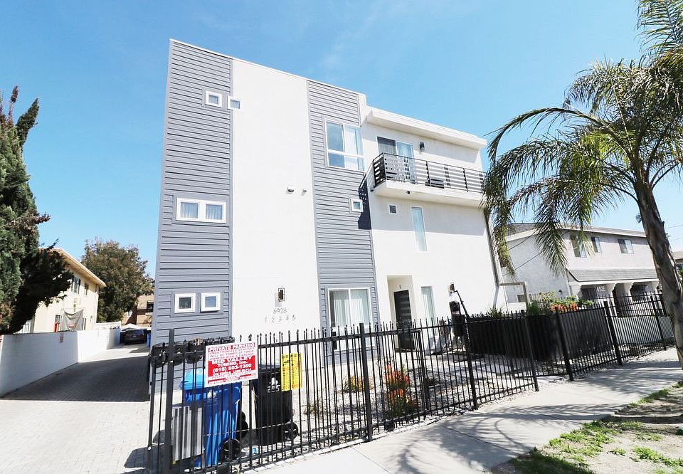 1st image of 6926 N Morella Ave #2