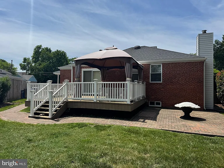 2906 Breezy Ter — Photo 88