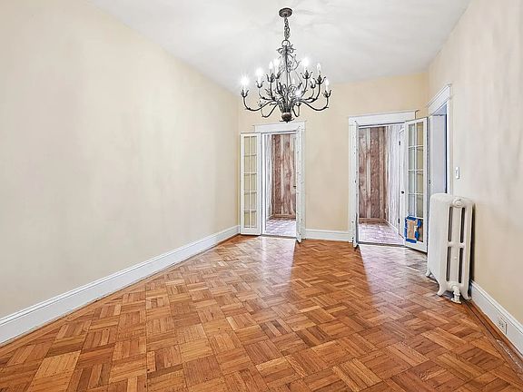 5th image of 310 Taylor St NW