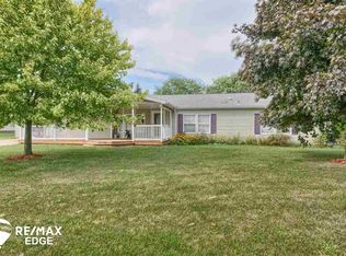 9349 Maple St, New Lothrop, MI 48460