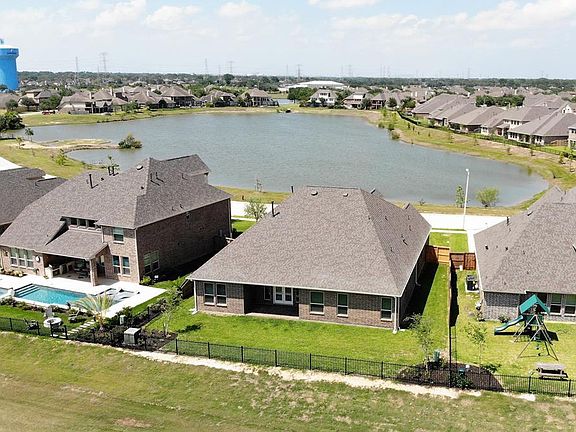 2nd image of 1133 Magnolia Trace Dr