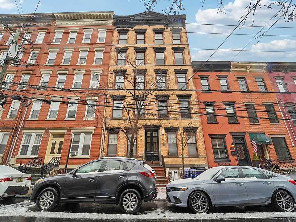 1st image of 919 Park Ave APT 2R