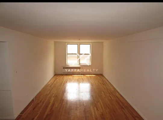 Rented by Yaffa Realty LLC | media 4