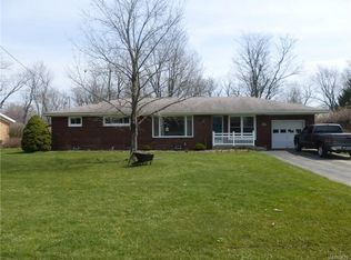5297 Greenhurst Rd, Williamsville, NY 14221