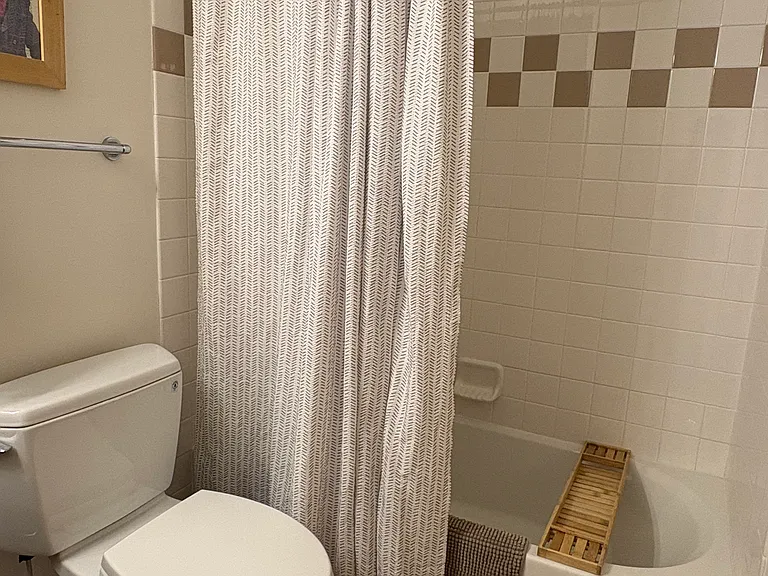 1053 W Century Dr #110 — Photo 11
