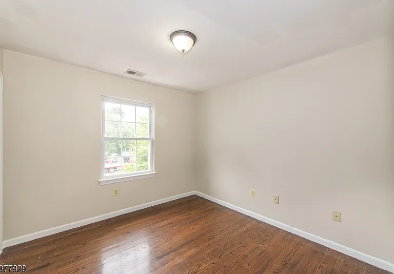 905 Olive St #2 — Photo 4