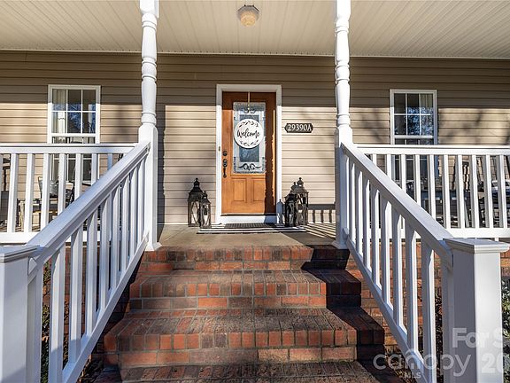 4th image of 29390A Pennington Rd