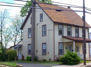 954 Main St, Pennsburg, PA 18073