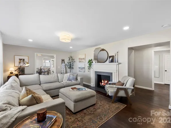 411 S Battleground Ave, Kings Mountain, NC 28086