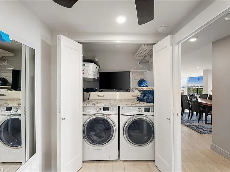 4031 Gulf Shore Blvd N #7D — Photo 31