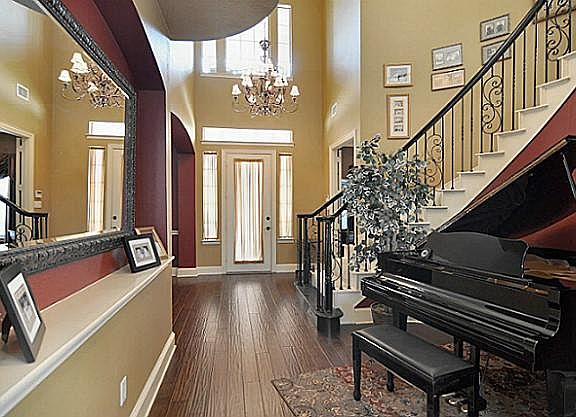 3rd image of 2719 Queen Elaine Dr