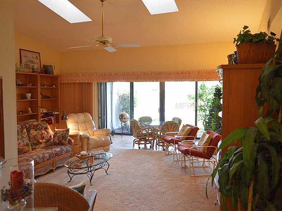 4th image of 3939 Wilshire Cir