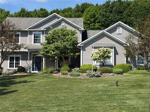 6361 Tulipwood Ln, Jamesville, NY 13078