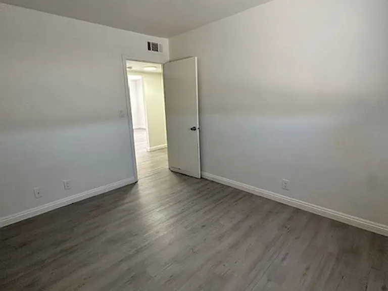 2121 Oceanus Ln — Photo 15