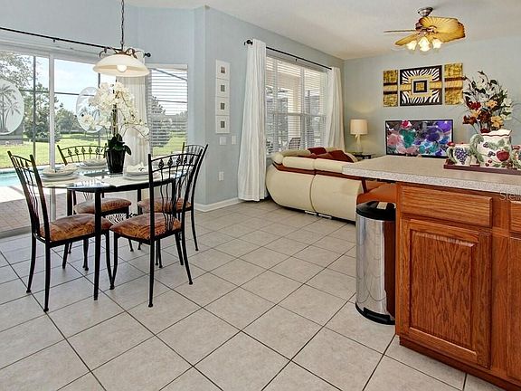 5th image of 7811 Basnett Cir