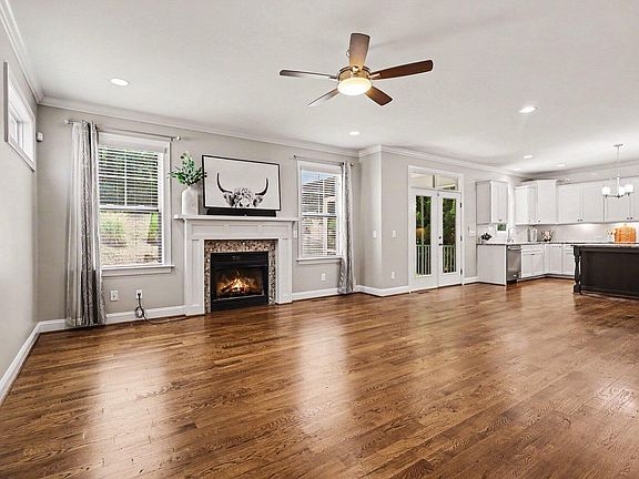 5th image of 511 Bendemeer Ln
