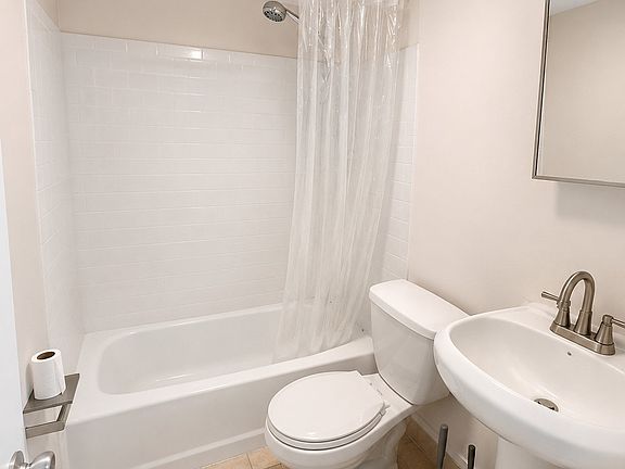3rd image of 53 S Huntington Ave APT B4