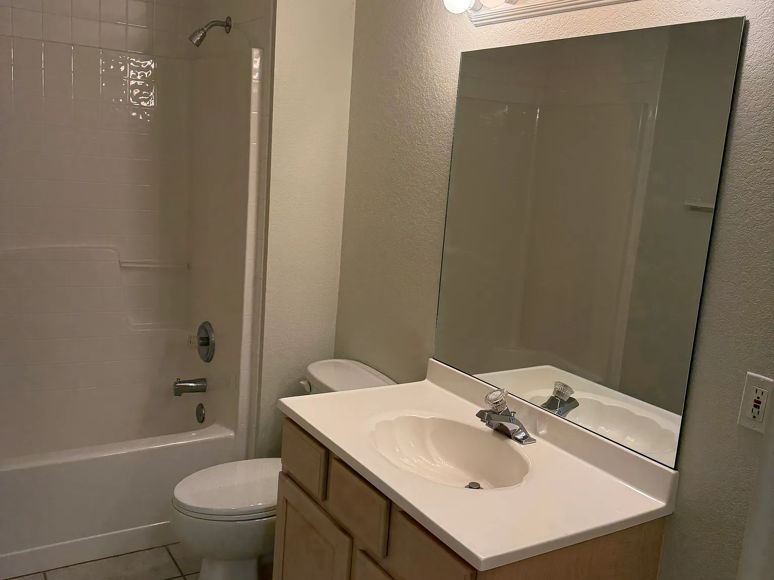 2915 India Palm Dr — Photo 4