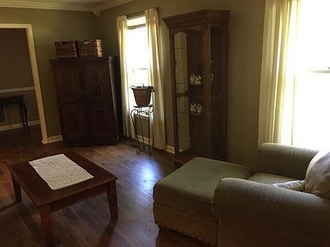 1st image of 5070 Chesterfield Dr
