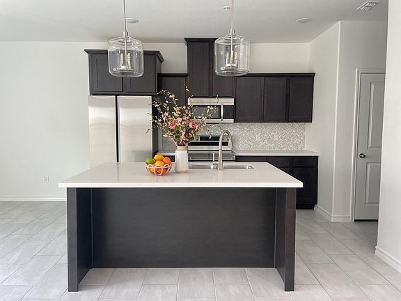 4th image of 9915 Bijan Dr
