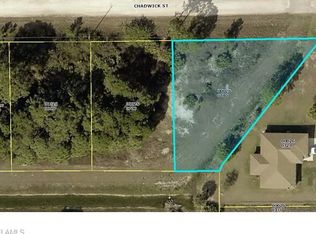 1060 Chadwick St, Lehigh Acres, FL 33974