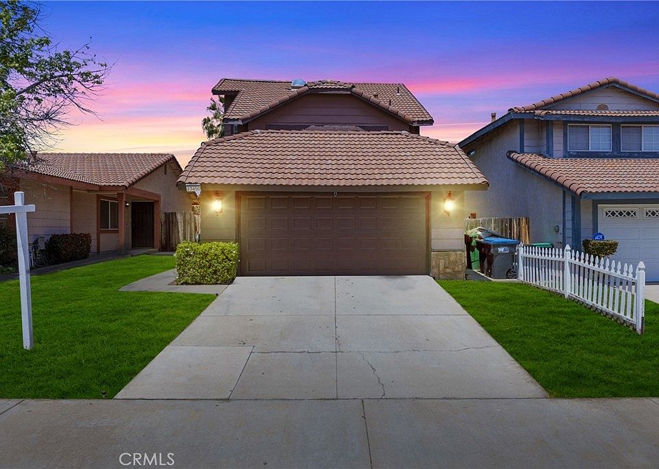 1st image of 23450 Woodlander Way