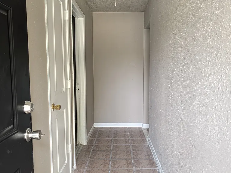 3418 Knotty Oaks Trl — Photo 2