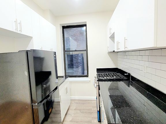 5th image of 338 E 15th St #3M