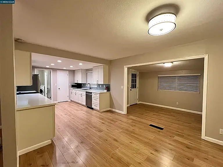 14625 Bridgeport Cir — Photo 6