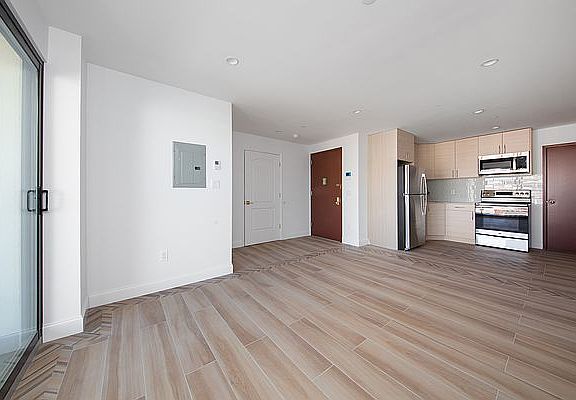 2nd image of 27-15 27th St #4A