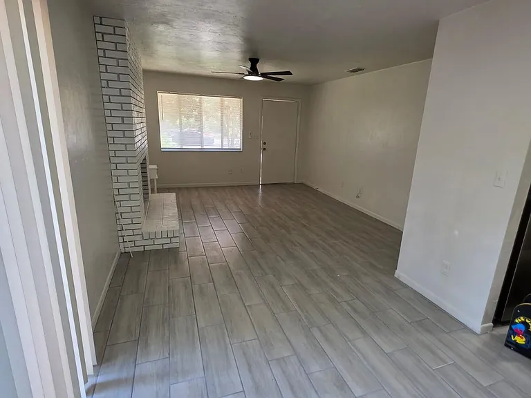 4501 SW 71st Ter #3 — Photo 2