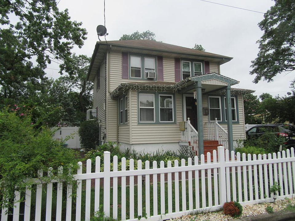 1st image of 221 Sunset Ave