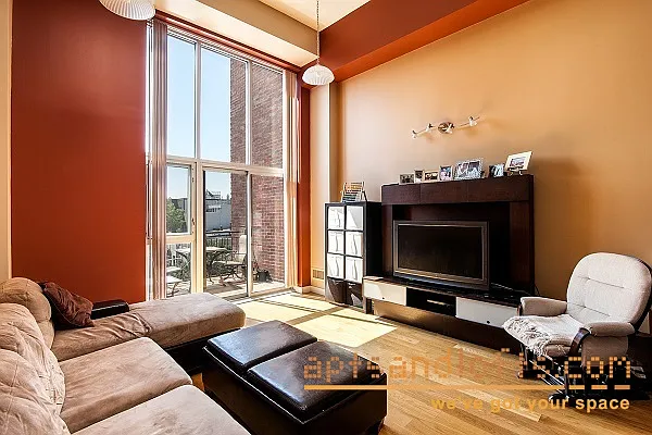 Sold by aptsandlofts.com | media 11