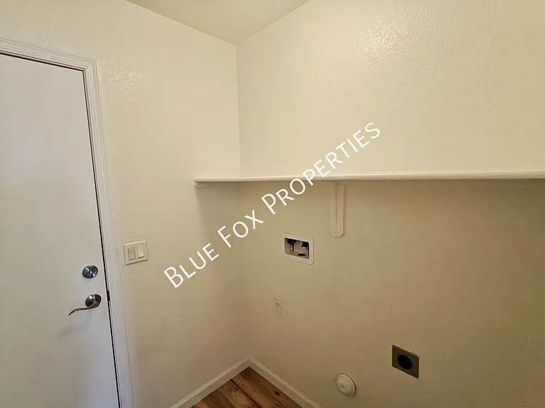 600 E River Walk Dr — Photo 12