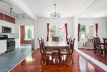 18-80 Willoughby Avenue #1 image 1 of 6