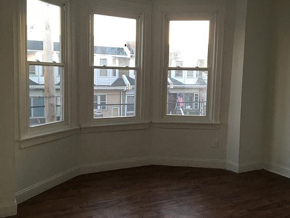 4th image of 5929 Larchwood Ave #House4br