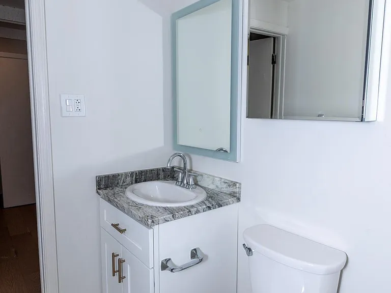 901 Clinton St #3 — Photo 13