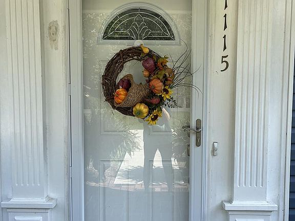 3rd image of 1115 Mount Vernon Rd