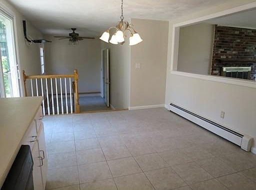 4th image of 44 Roosevelt Dr