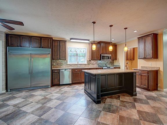 5th image of 48 Shambley Ln