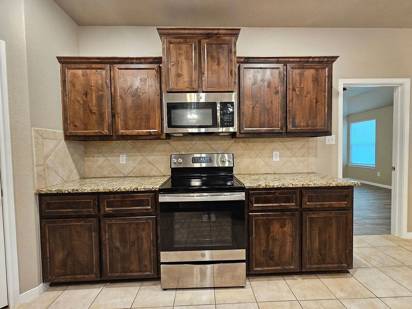 Rent Reduction - Available Now! — Photo 4