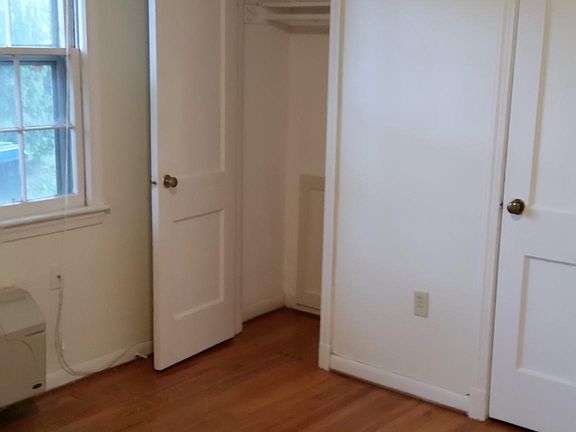 4th image of 818 Jefferson St APT A