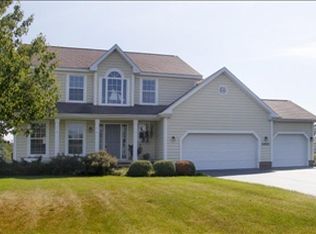 6945 Bentley Dr, Kalamazoo, MI 49009